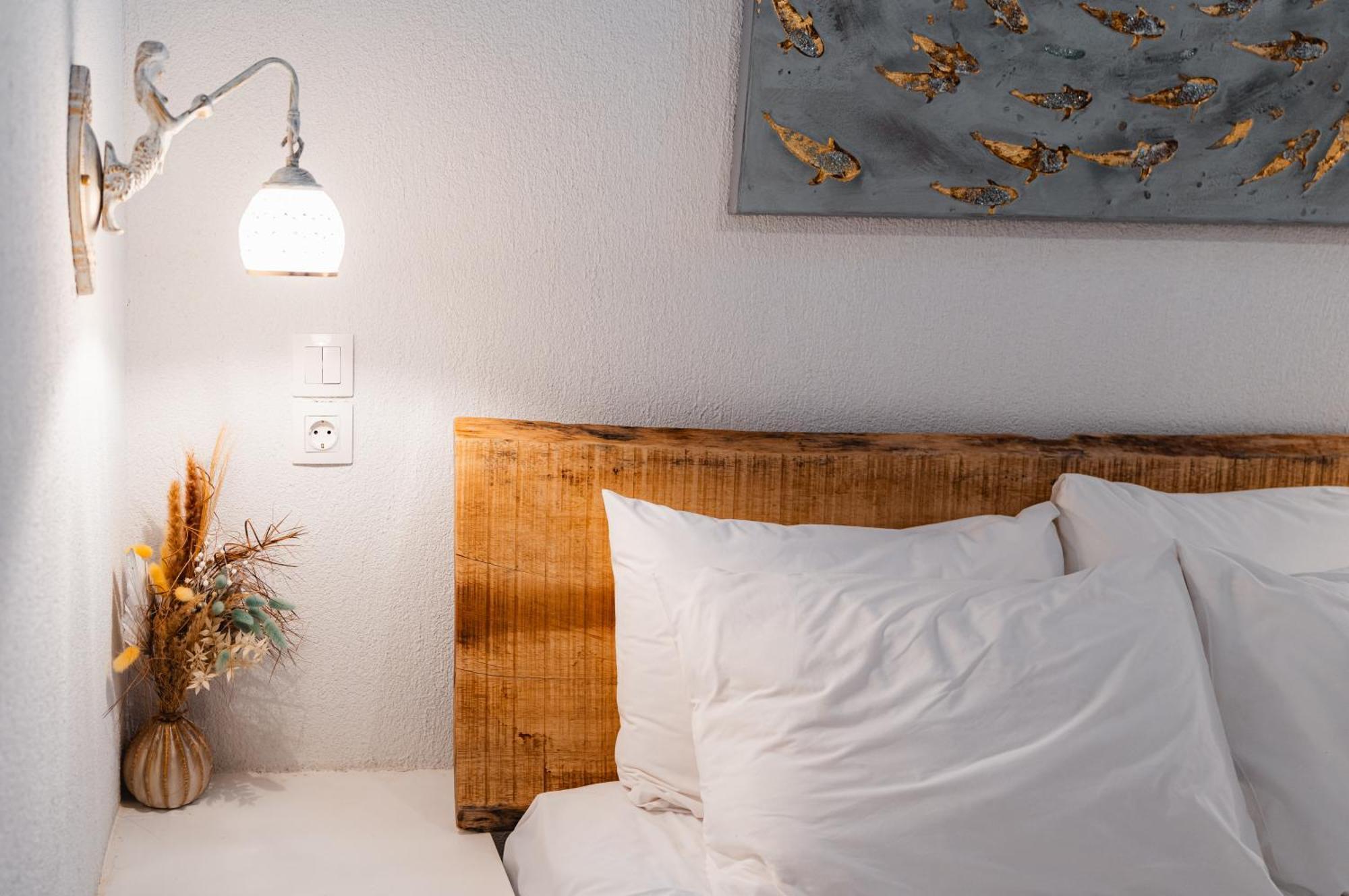 Apartment Cycladic Aretinni